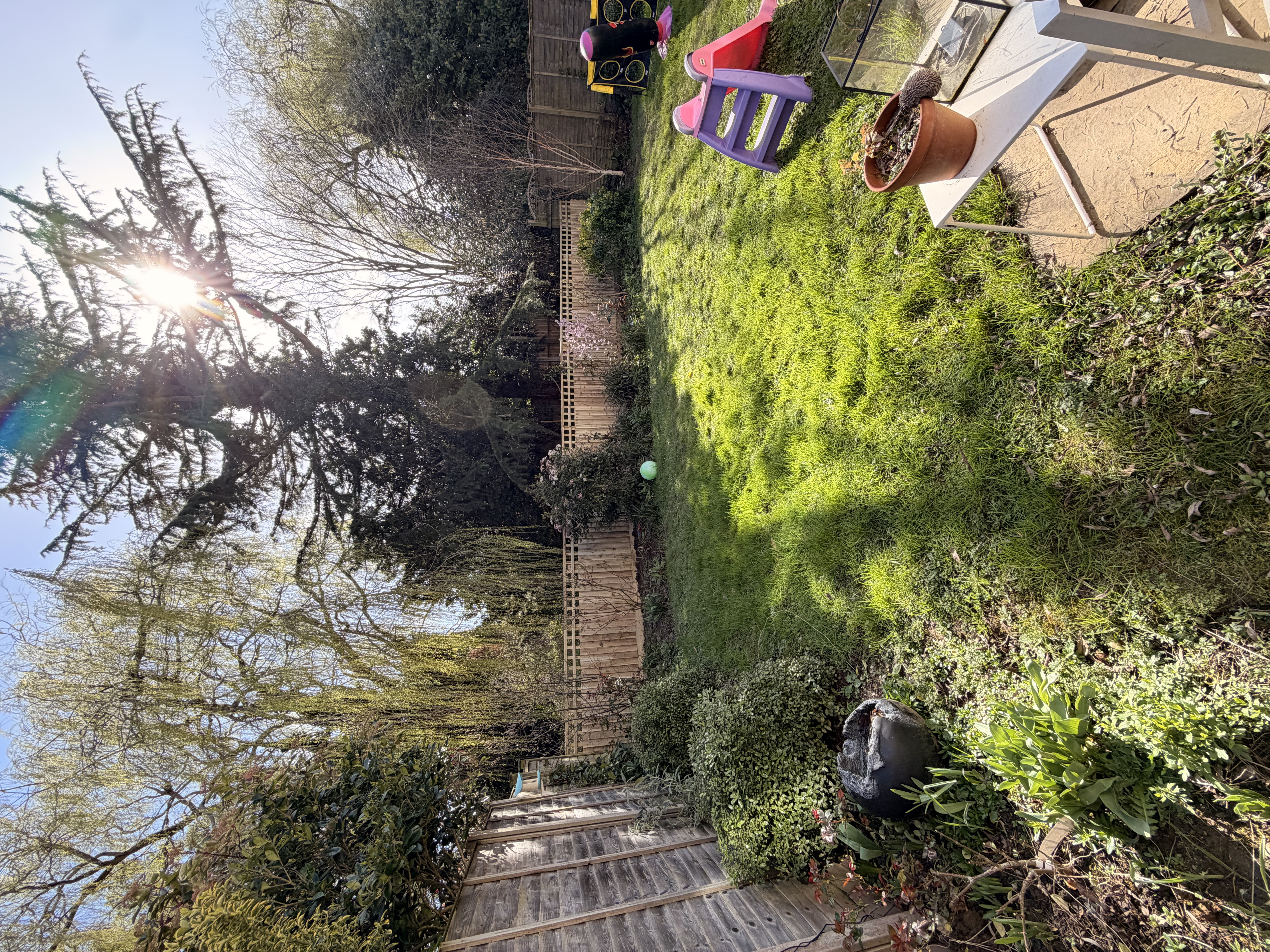 Bristol fencing project - Trellis top featheredge fence