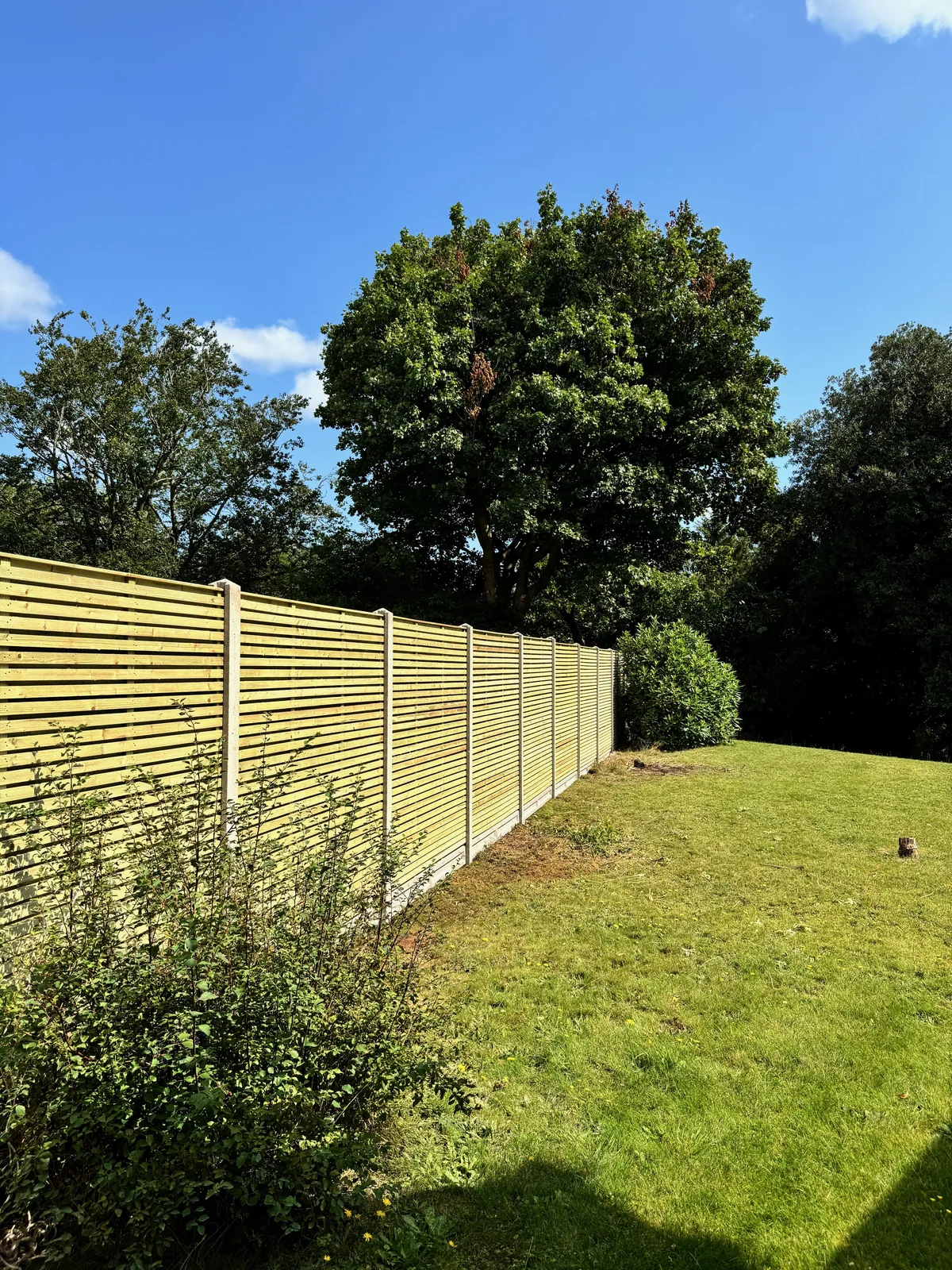 Bespoke hit and miss panel fencing